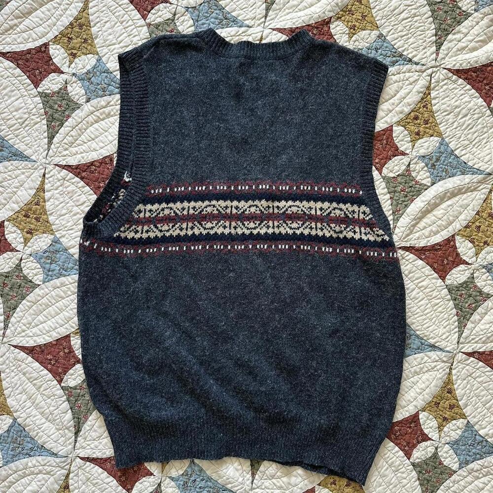 Vintage gray wool blend cottagecore boho granola sweater vest - Picture 3 of 3